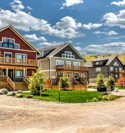 7 Bedroom Luxury Chalet with Hot Tub - Sleeps 16 - $5,200 USD (non-refundable) - No Transportation